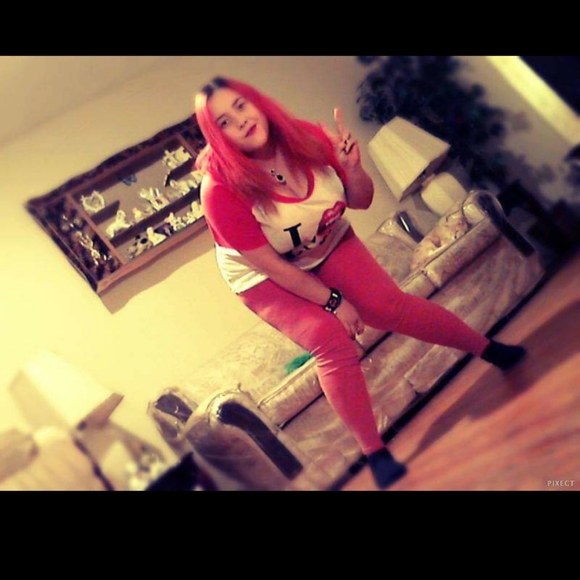 β€π Drama (2X) Gold | HOT PINK Tee / LπVE - Picture 6 of 6